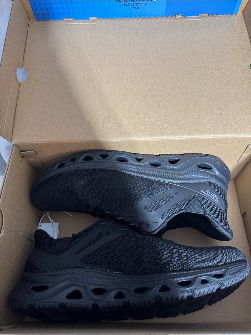New Sketchers Hand Free Swift Fit Men's Lightweight Athletic Sneakers 10.5